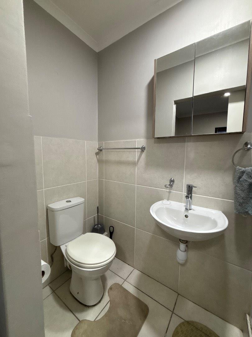 To Let 2 Bedroom Property for Rent in Nuutgevonden Western Cape